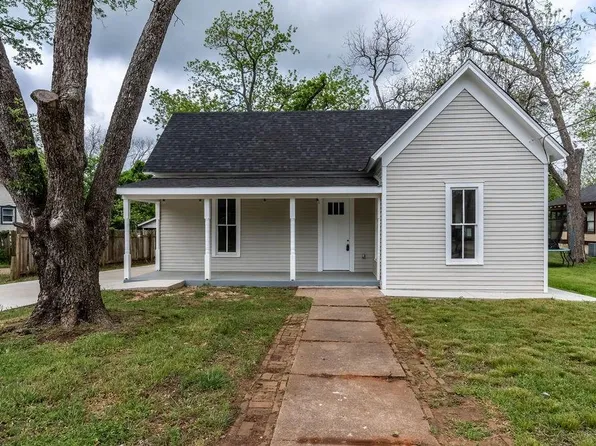 1103 N Queen St, Palestine, TX 75801