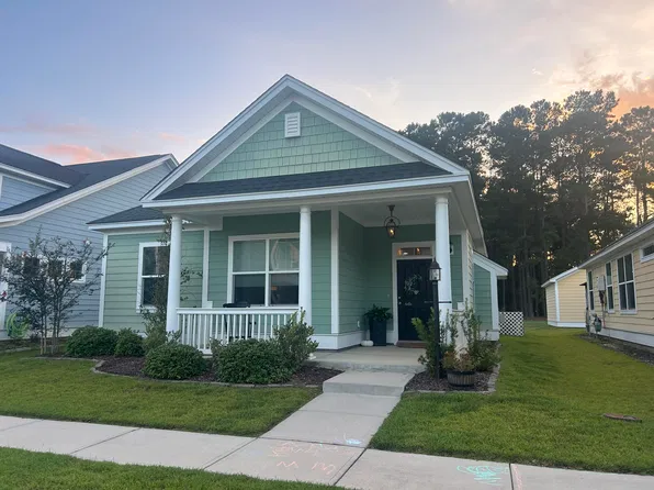 121 Angelica Ave, Summerville, SC 29483