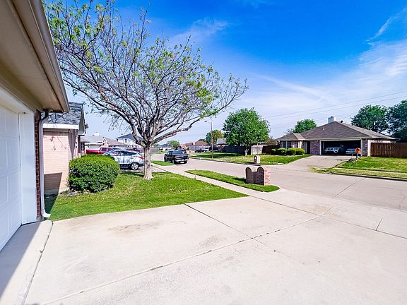 3rd image of 7023 Pickford Ct