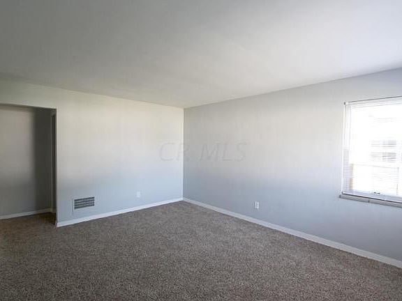5th image of 1458 Oakwood Ave #1460