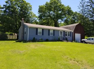 20 S River Ln, Killingly, CT 06239