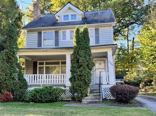 3260 Meadowbrook Blvd, Cleveland Heights, OH 44118