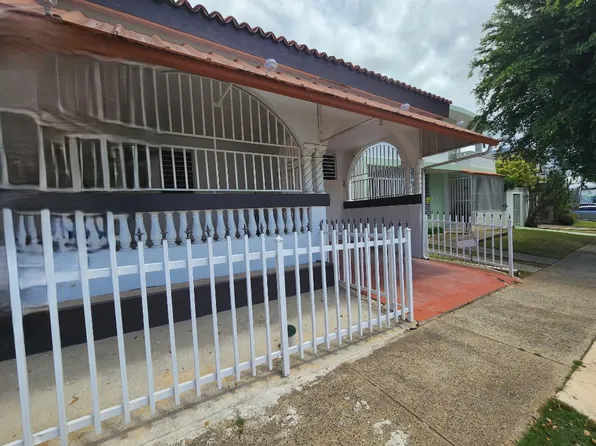Calle Cascada Munoz Rivera #9, Guaynabo, PR 00969