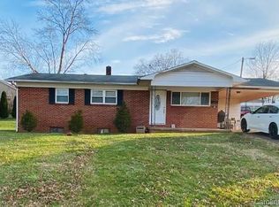41 Bostic St, Marion, NC 28752