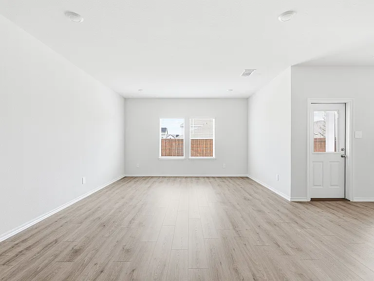 744 Orchid Way — Photo 8
