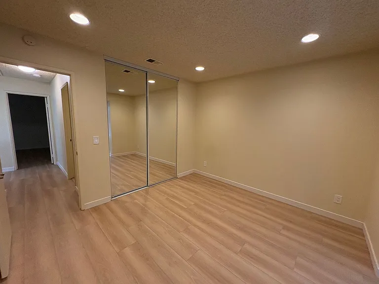 6865 Valley Circle Blvd #8 — Photo 28