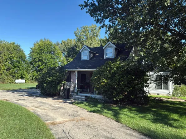 9271 E Sidney Rd, Crystal, MI 48818