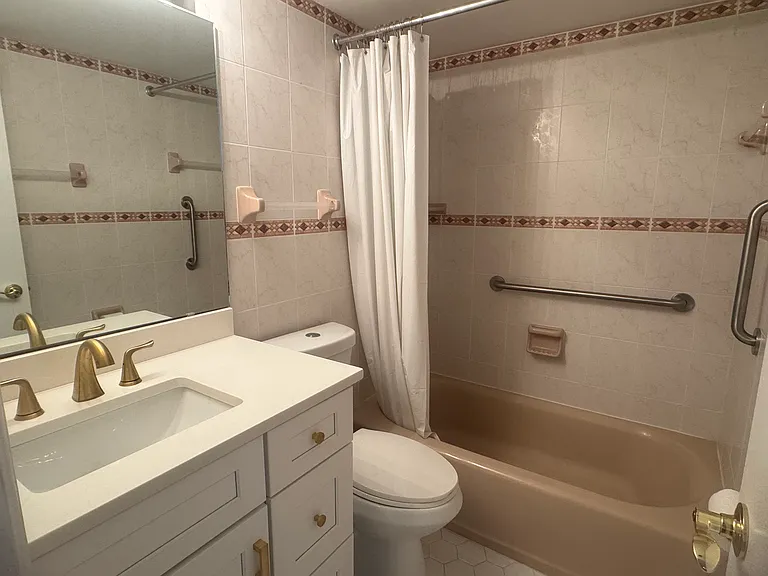 4158 Tamiami Trl — Photo 24