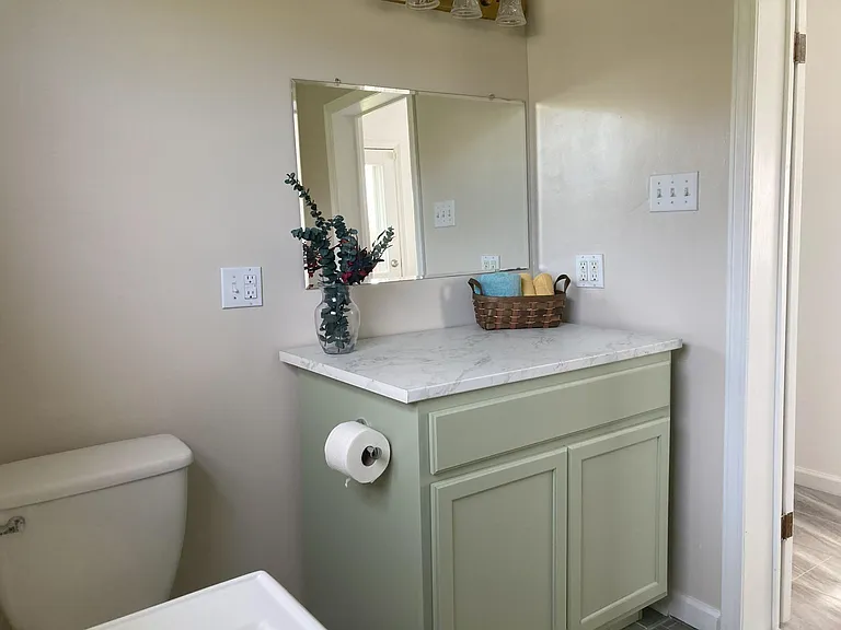 4080 Bernard Rd — Photo 18