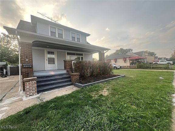 3rd image of 4616 W 148th St