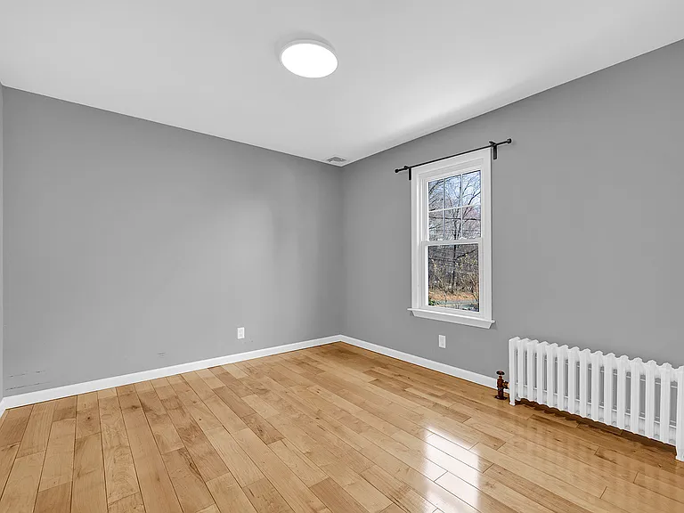 12 Highview Ave — Photo 13