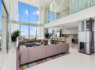 1040 Biscayne Blvd, Miami, FL 33132