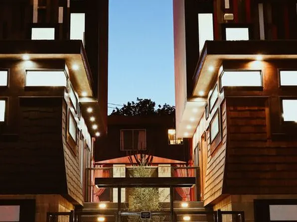 717 N El Centro Ave, Los Angeles, CA 90038