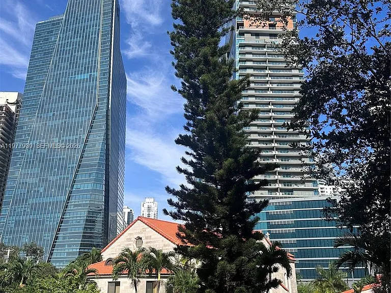 1541 Brickell Ave #B403 — Photo 3