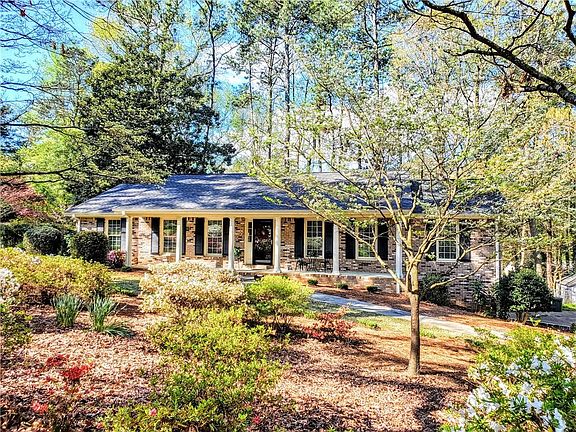 2nd image of 535 Brandy Creek Cir