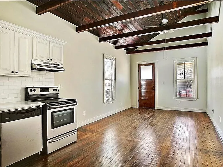 4150 Dhemecourt St — Photo 3
