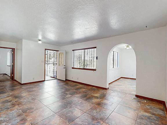 5th image of 12522 Singing Arrow Ave SE
