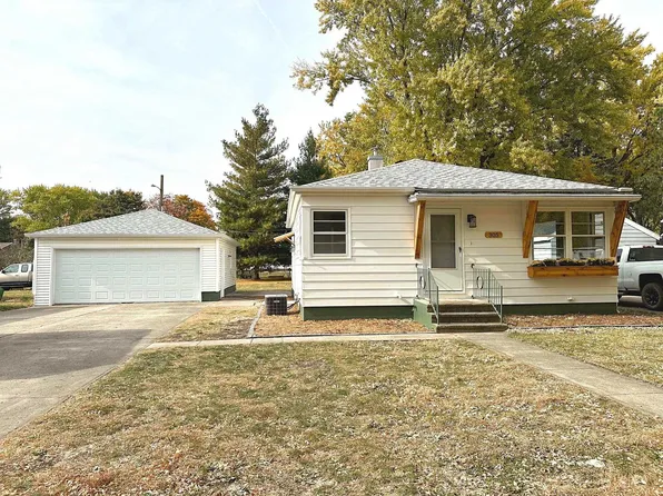 305 Harrison St, Emmetsburg, IA 50536