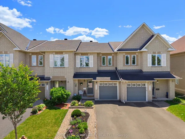 173 Silvermoon Cres, Ottawa, ON K4A 0P6