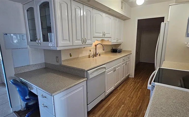 10355 Paradise Blvd #710 — Photo 8