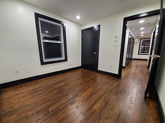 4th image of 77 Vroom St #2E