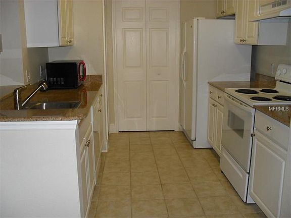 3rd image of 316 Southern Pecan Cir #205