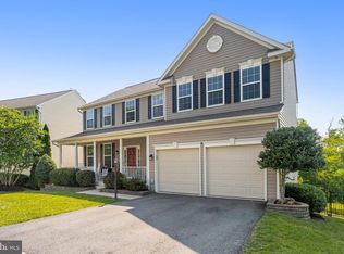 3112 Eagle Ridge Dr, Woodbridge, VA 22191