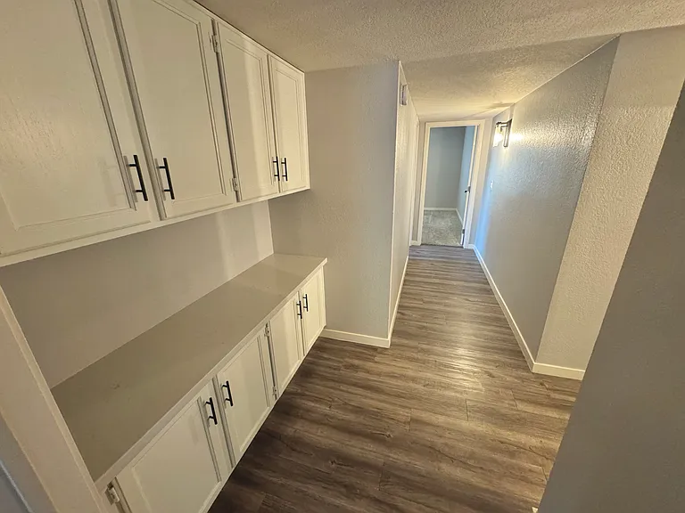 1618 W Brooks St — Photo 16