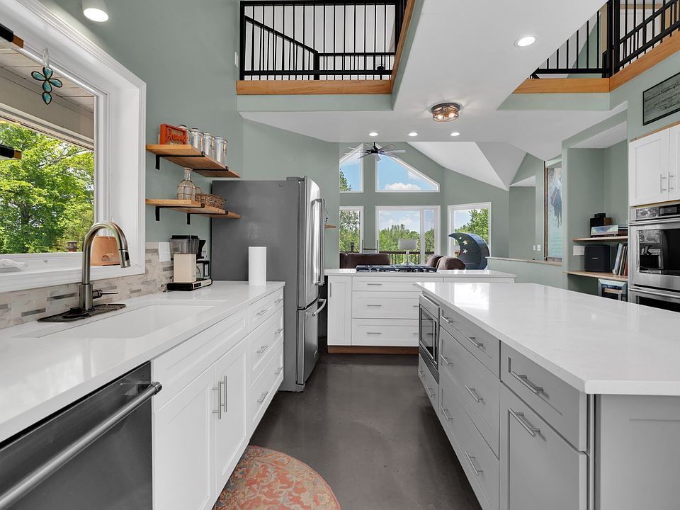 25th image of 232 Covenant Ln