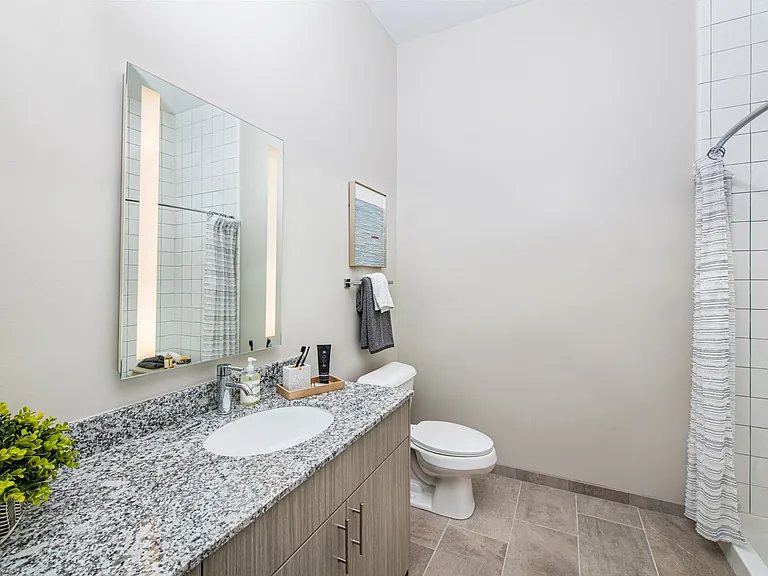 The Baxly Apartments — Photo 8