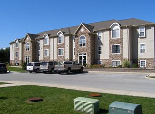 711 Long Beach Ln, Michigan City, IN