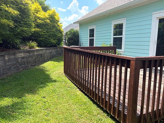 3rd image of 244 Sunset Point Dr
