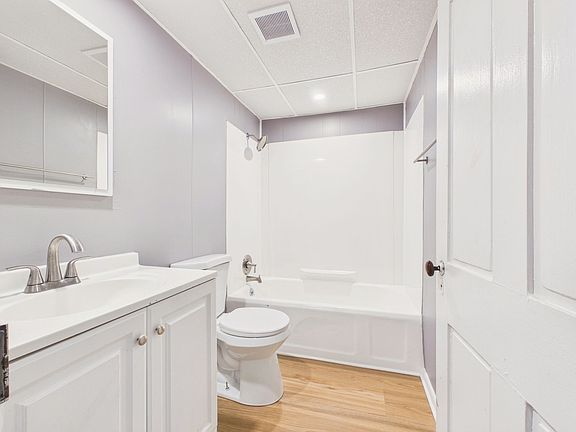 5th image of 226 W Simpson St APT B