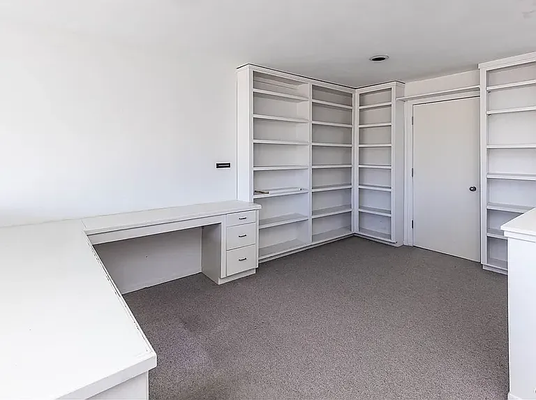7520 Spectrum Way — Photo 28
