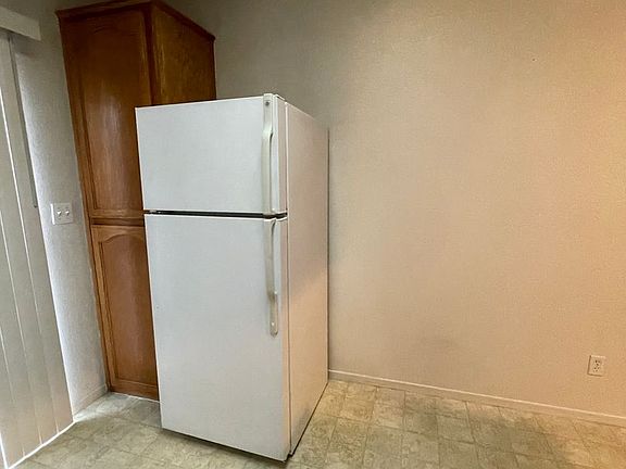 5th image of 748-760 Jana Way #760D