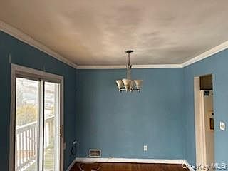 4th image of 1597 Brentwood Road