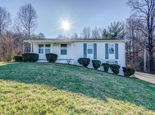 1404 Webster Rd, Glade Hill, VA 24092