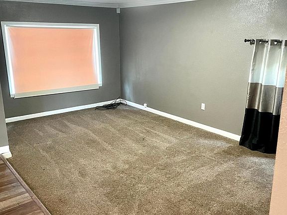 2nd image of 4215 Forest Blvd