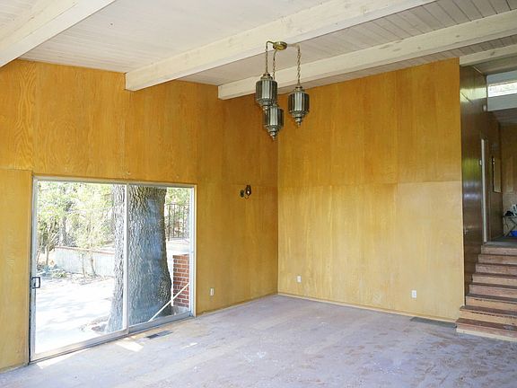 5th image of 1062 Via Roble