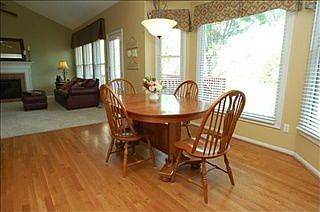 5th image of 1318 Bedfordshire Dr