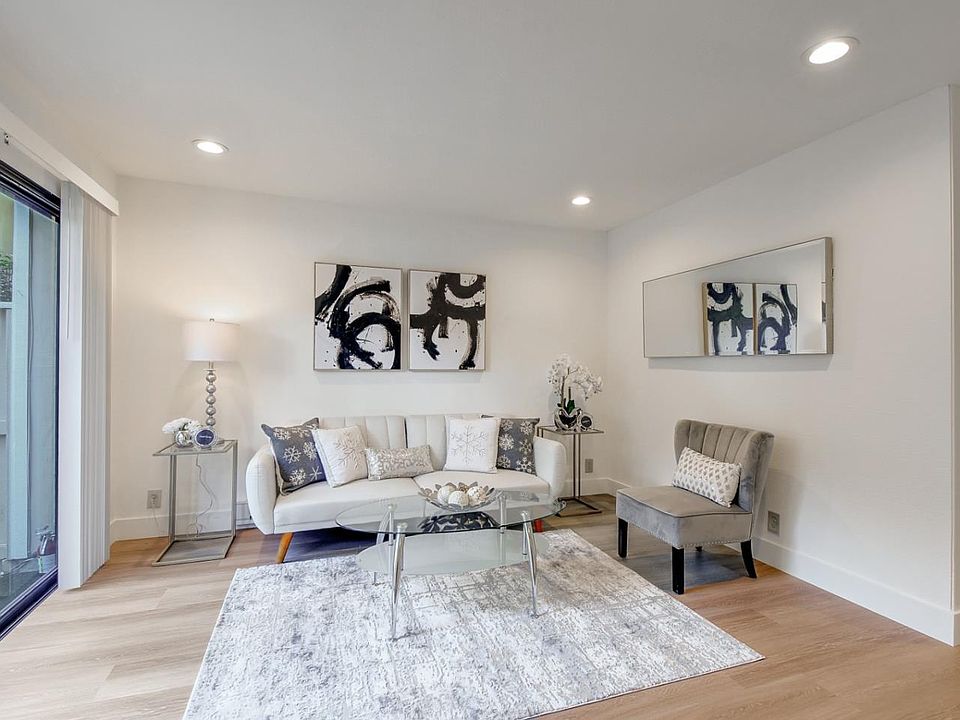 1st image of 3017 Kaiser Dr Unit A