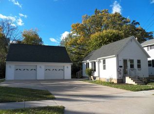 402 14th Ave, Green Bay, WI 54303