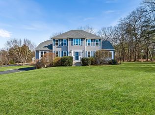 250 Clover Hill Rd, Northbridge, MA 01534