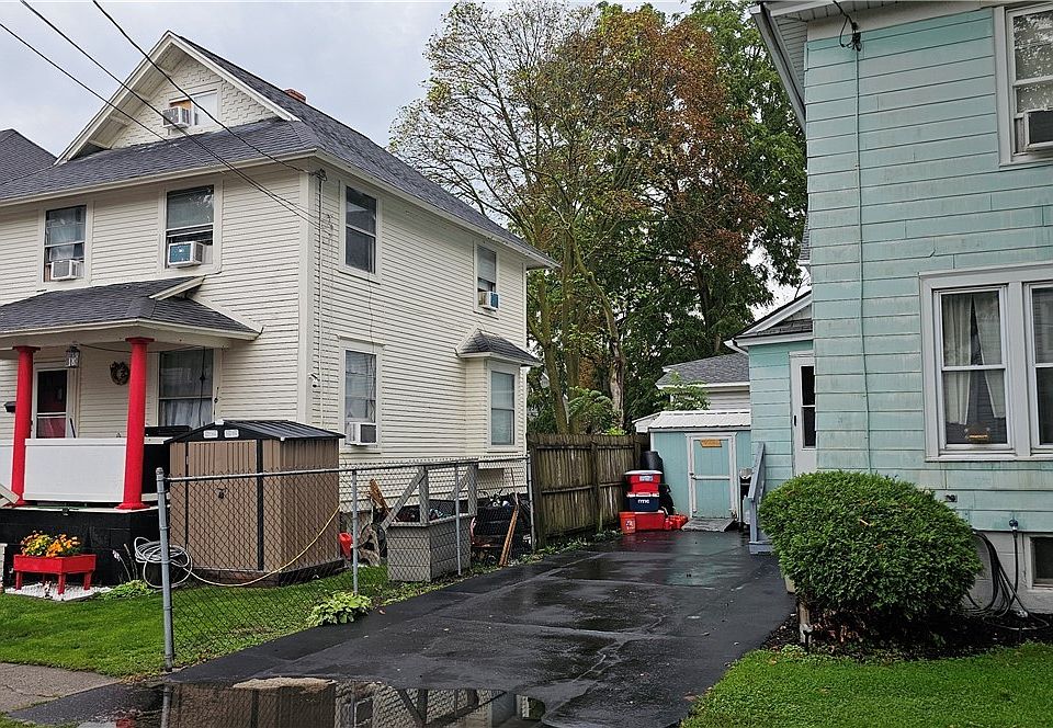2nd image of 25 Cady St
