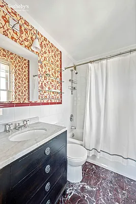 Sold by Sotheby's International Realty | media 16