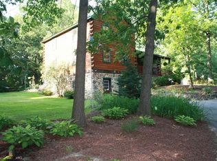 593 W Division Rd, Valparaiso, IN 46385