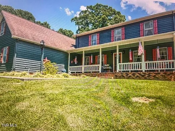 302 Campbell Dr, Saltville, VA 24370