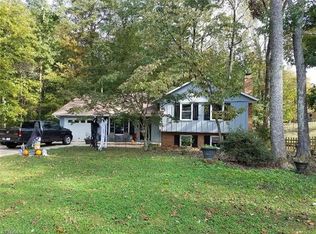 1425 Houndsbay Ct, Kernersville, NC 27284