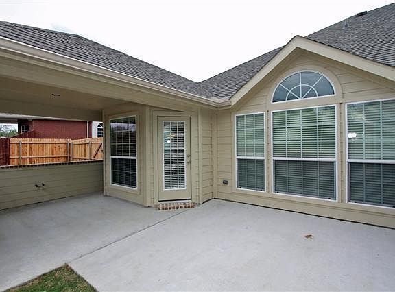 2nd image of 929 Myers Meadow Dr