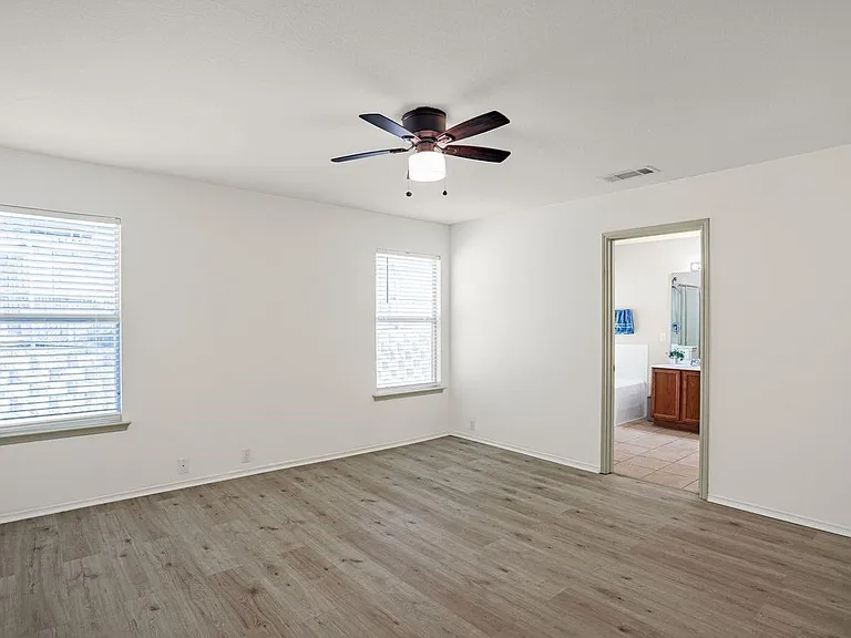 4507 Falcon Dr — Photo 11